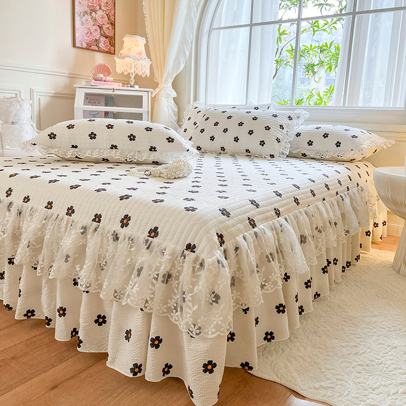 Princess 1 Piece Lace Bed Skirt + 2 Piece Pillowcases Bedding Bedspreads Sheet Pink Lace Bedding Set Bed For Girl Bed Cover