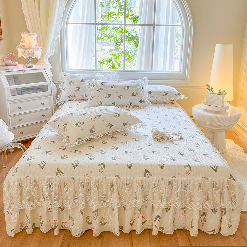 Princess 1 Piece Lace Bed Skirt + 2 Piece Pillowcases Bedding Bedspreads Sheet Pink Lace Bedding Set Bed For Girl Bed Cover