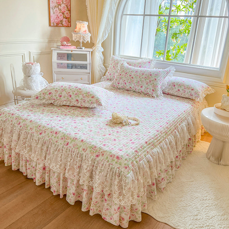 Princess 1 Piece Lace Bed Skirt + 2 Piece Pillowcases Bedding Bedspreads Sheet Pink Lace Bedding Set Bed For Girl Bed Cover
